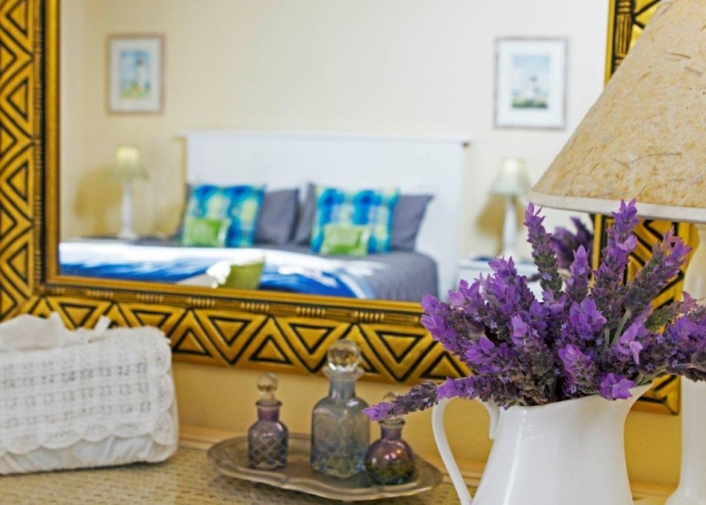 Albatross House Guest House image 9