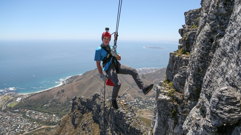 Abseil and Boat Cruise Adventure Combo Cape Town image 4