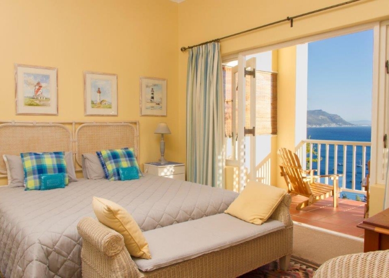 Albatross House Guest House image 3
