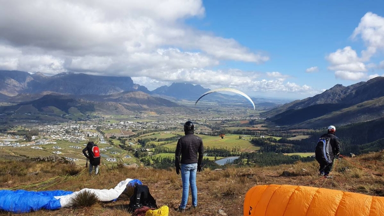 Winelands Tandem Paragliding image 1