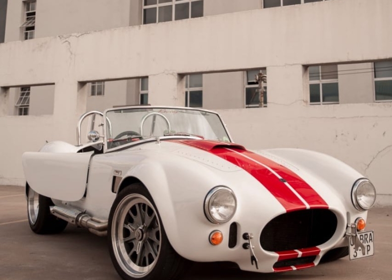 Sunset Cobra Experience - White With Red Stripes image 1
