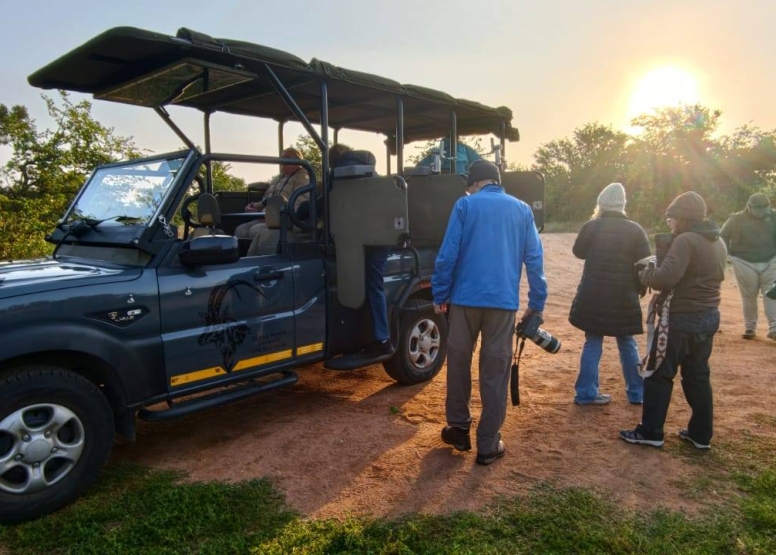 Exclusive Kruger National Park Full Day Safari with Brunch image 1