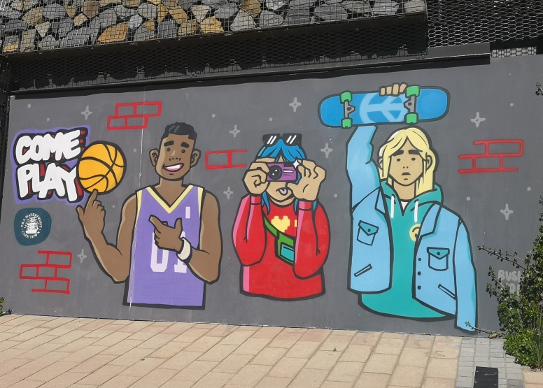 V and A Waterfront Canals Night Kayak image 7