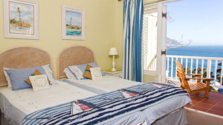 Albatross House Guest House image 4