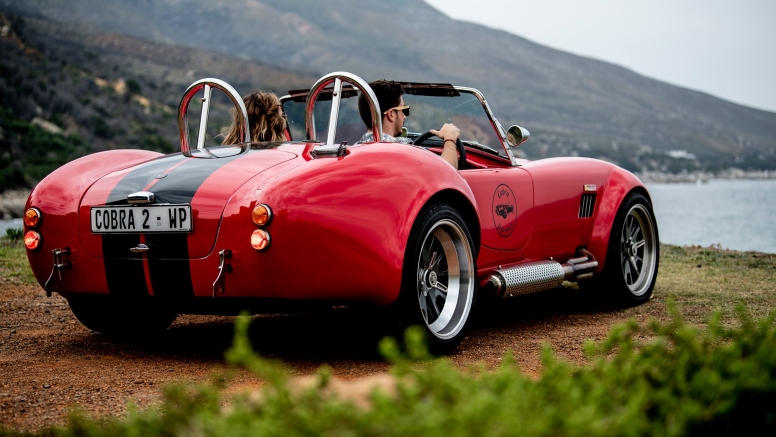 Sunset Cobra Experience - Red With Black Stripes image 1