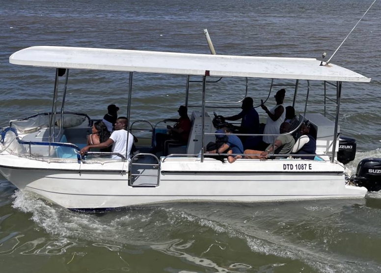 30 Min Durban Harbour Cruise image 5