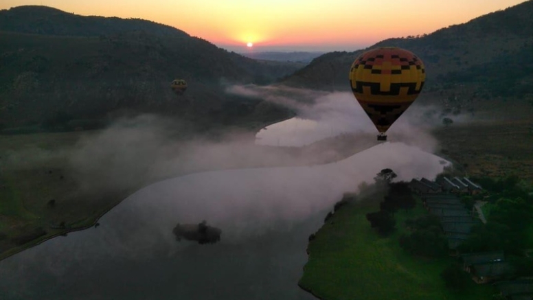 Exclusive Hot Air Ballooning Classic Flight for Two image 9