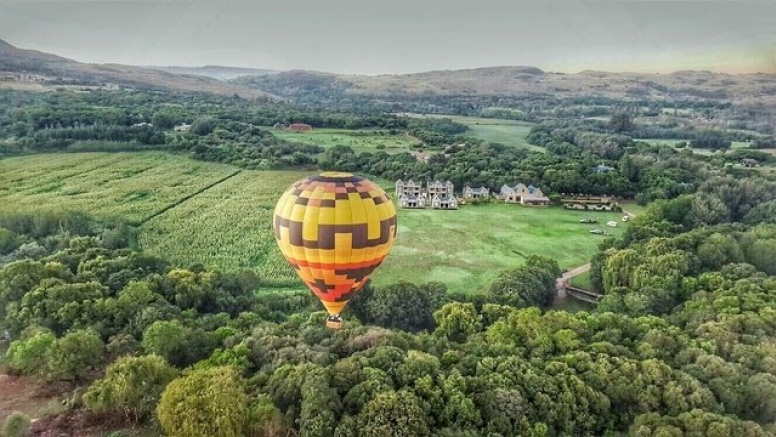Exclusive Hot Air Ballooning Classic Flight for Two image 18