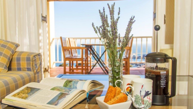 Albatross House Guest House image 6