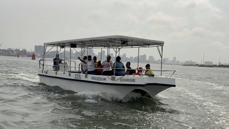 30 Min Durban Harbour Cruise image 4